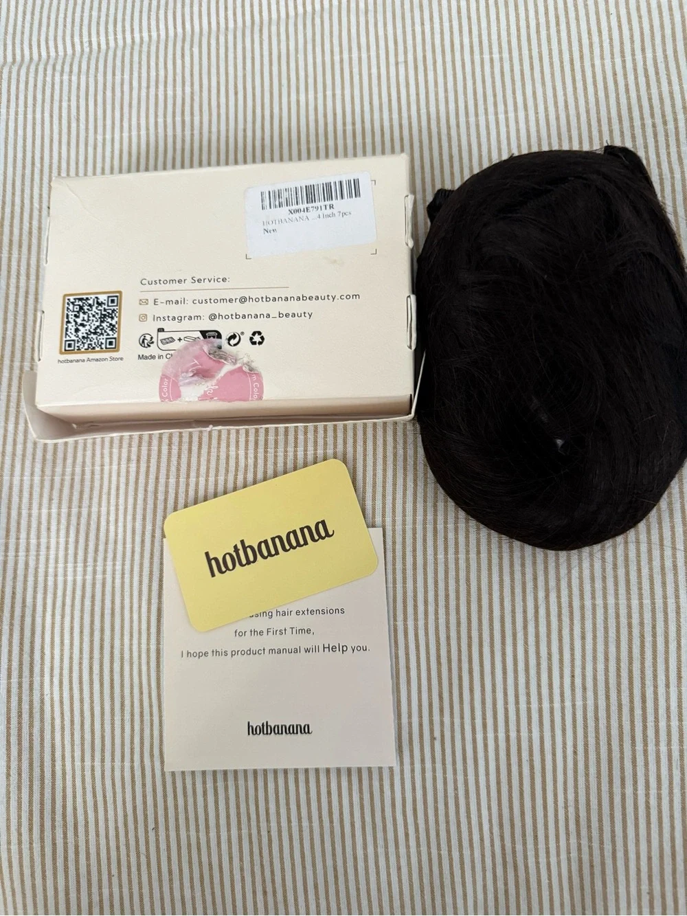 Banana Republic / hotbanana Yellow and Cream Hair Extension Packaging
